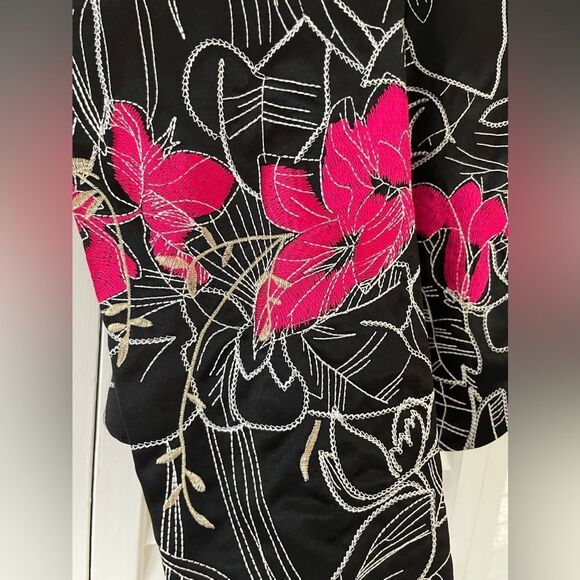 EUC Chico’s Embroidered Jacket Size Large - Picture 9 of 9